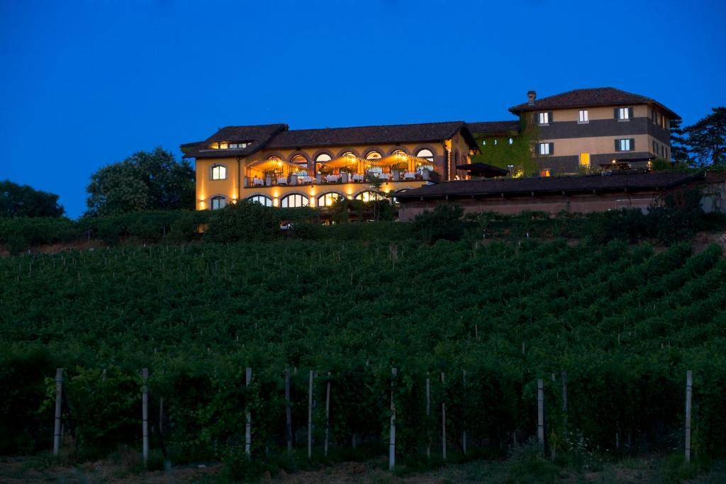 Albergo L'Ostelliere - Villa Sparina Resort Гави Екстериор снимка